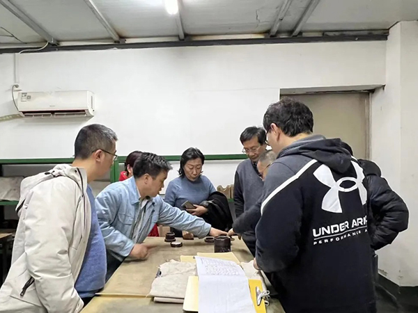 世界知名汽車內(nèi)飾面料供應(yīng)商森織來訪仲元集團(tuán)